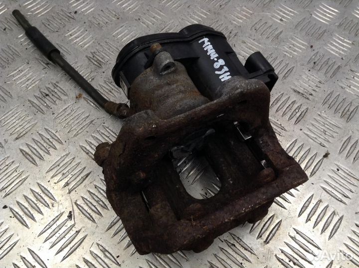 Суппорт тормозной задний левый BMW 5