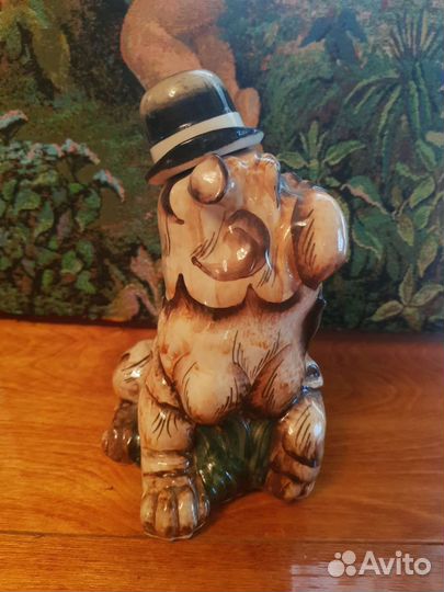 Штоф фарфор бульдог в шляпе