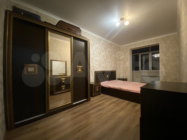 2-к. квартира, 68 м², 6/6 эт.
