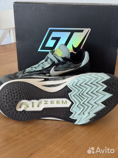 Баскетбольные кроссовки