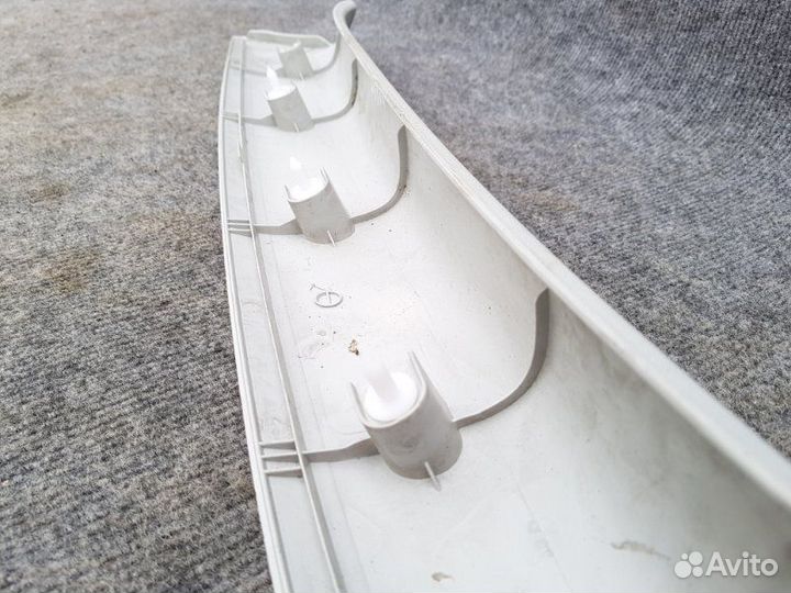 Обшивка стойки салона передняя правая Skoda