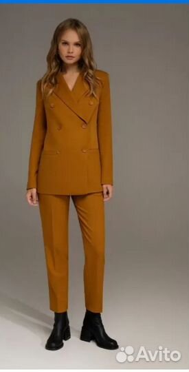 Новый женский костюм р56