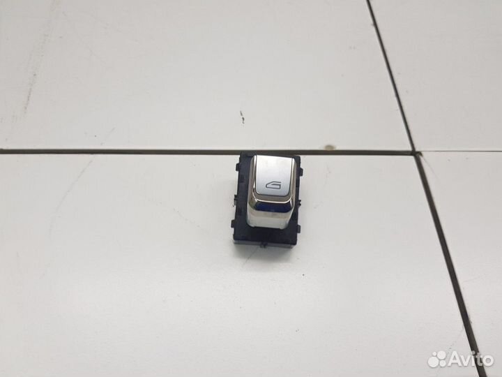 Кнопка стеклоподъемника передней правой двери