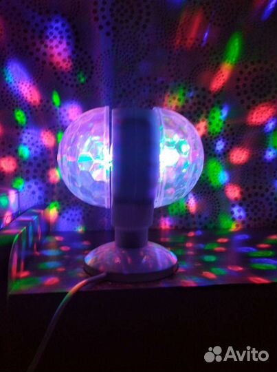 Разноцветная лампа