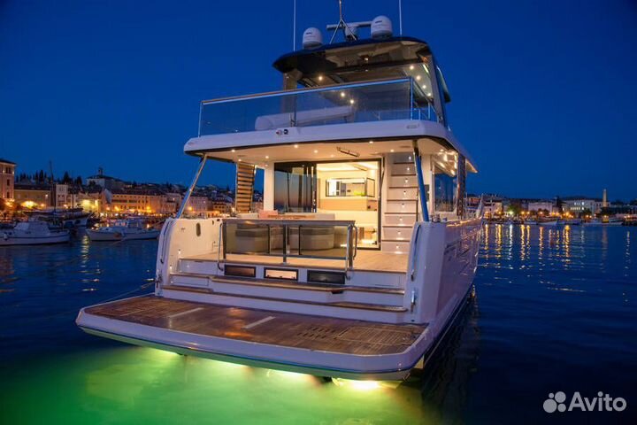 Яхта Beneteau Gran Trawler 62