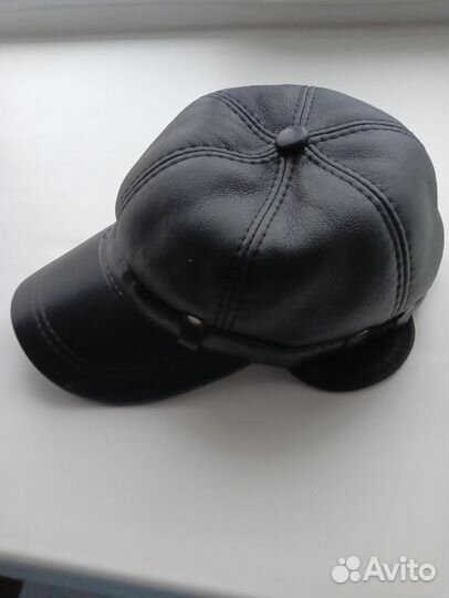 Мужская кожаная кепка зимняя