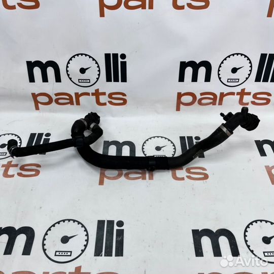 Патрубок системы охлаждения Audi A6 C8 2019