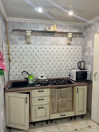 2-к. квартира, 42 м², 1/1 эт.