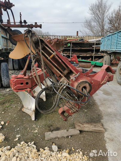 Плуг Gregoire Besson 5-7 корп. (RW9 (HRW9)), 2009