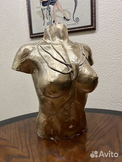 Статуя Кашпо ваза