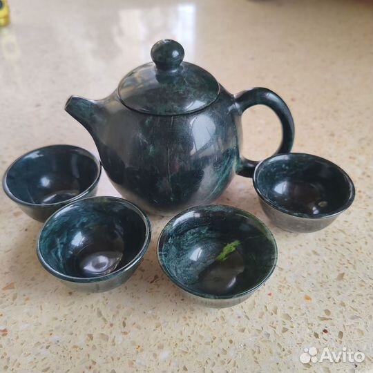 Чайник нефритовый 