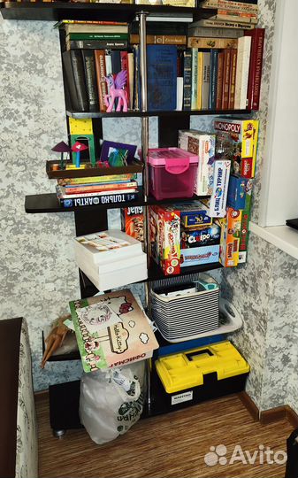 Полка книжная настенная