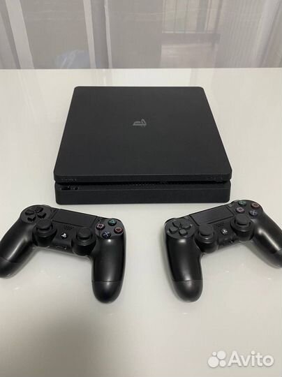 Sony playstation 4 PS4 slim 1tb