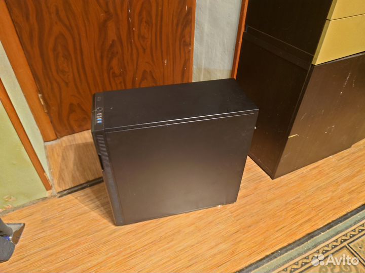 Компьютерный корпус Fractal Design Define XL