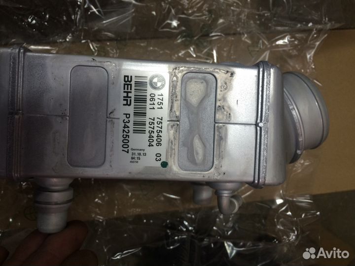 Охладитель воздуха N63 BMW F02 F07 E70 E71