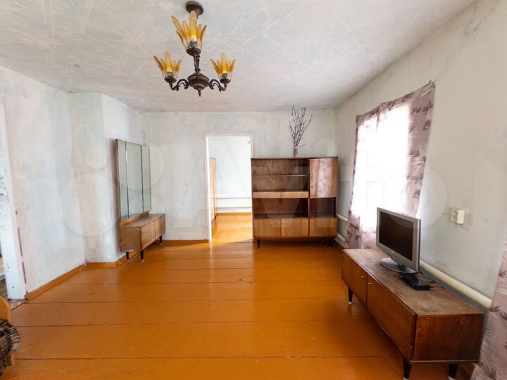 Дом 40 м² на участке 10,6 сот.