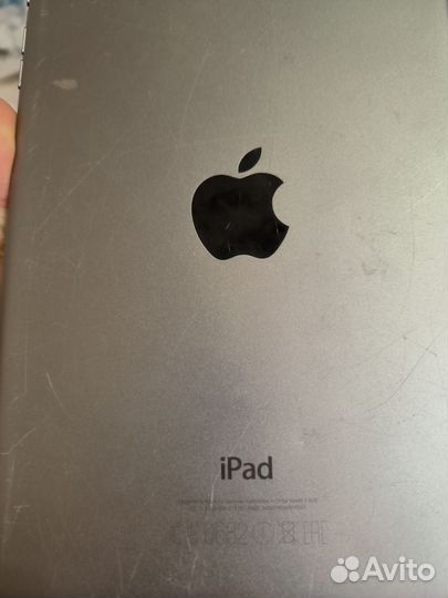 Apple iPad mini 3 (Wi-Fi/Cellular) дефект