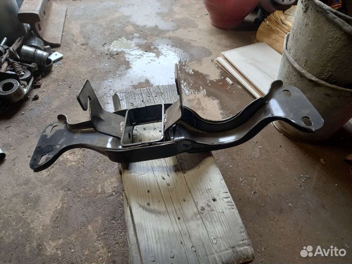 Траверса ваз на ниву