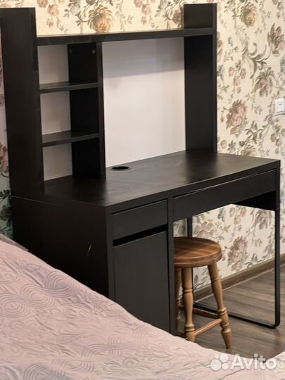 Письменный стол IKEA