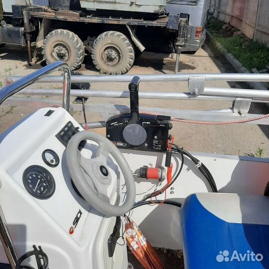 Моторный катамаран медуза-630 с мотором 70л.с