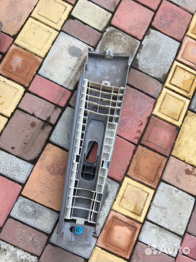 Toyota rav 4 2004 обшивка средней стойки