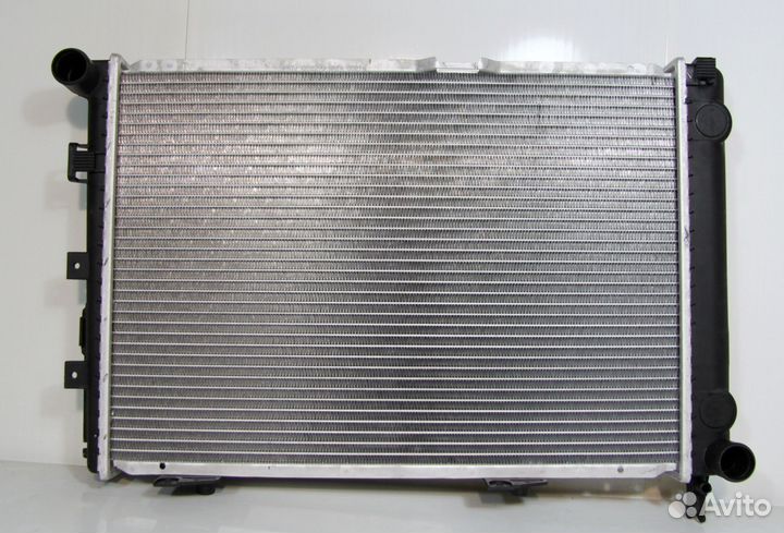 Радиатор охлаждения Mercedes-Benz E-Class W124