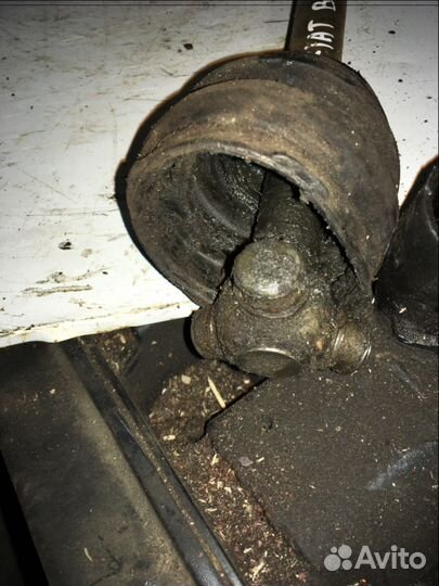 Полуось левая Фиат Брава Fiat Brava