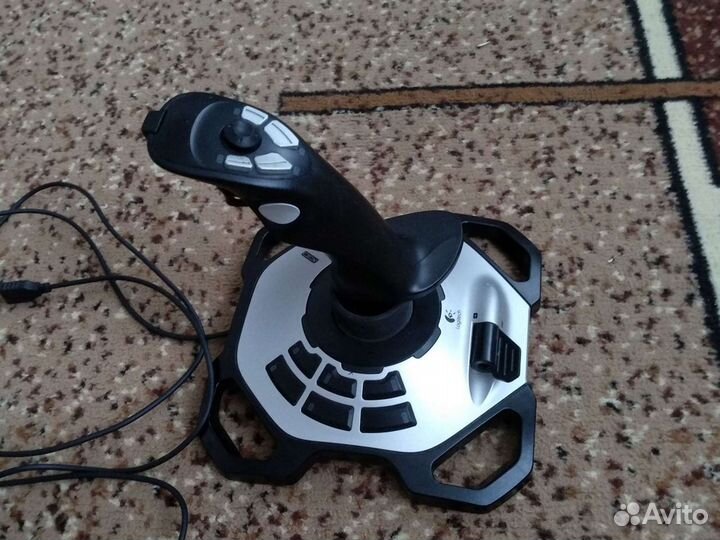 Джойстик Logitech extreme 3D pro