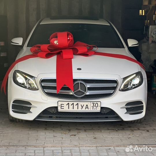 Большой бант на машину