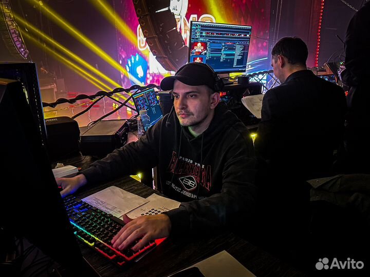 Видеооператор-монтажёр, режиссёр трансляции