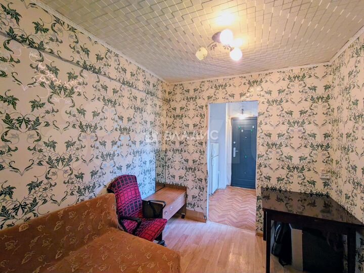 Комната 15 м² в > 9-к., 5/5 эт.