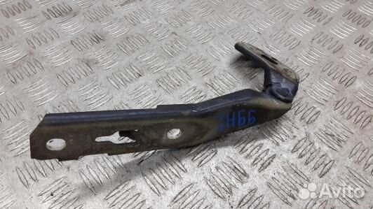 Петля капота audi A6 C6 (99H02D501)