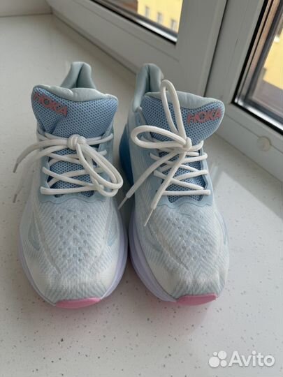 Кроссовки женские новые 40 размер