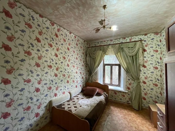 4-к. квартира, 85 м², 2/3 эт.