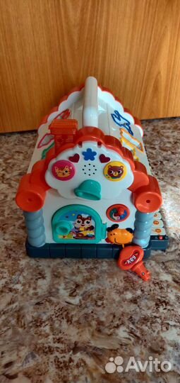 Центр развивающий BabyGo Домик