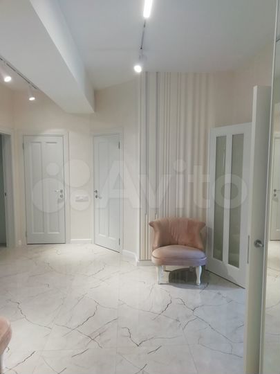 2-к. квартира, 107 м², 5/10 эт.