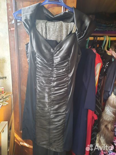 Продам платье