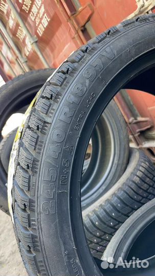 Kormoran Snow 245/40 R18 97V