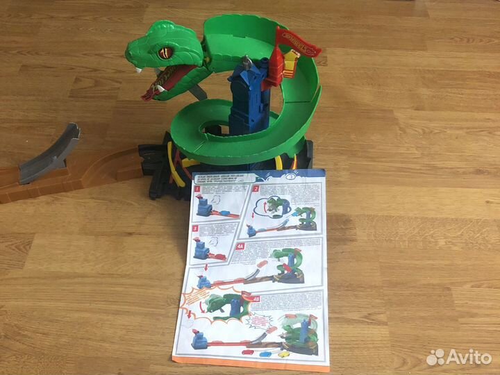 Трек Hot Wheels Бросок Кобры