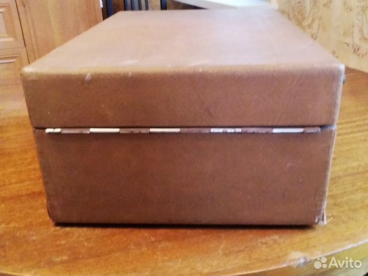 Корпус для патефона