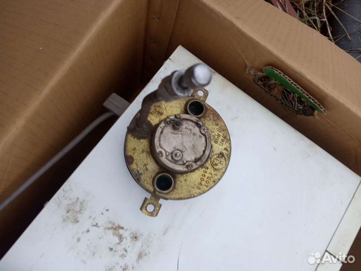 Часы авто. Волга 21