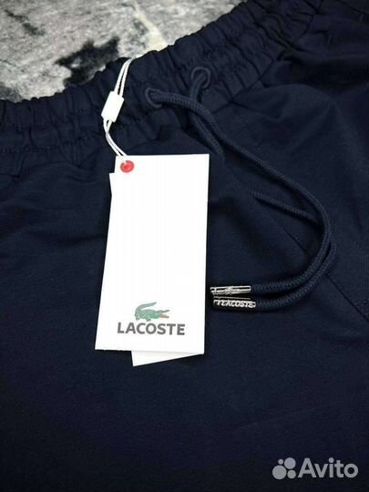 Шорты Lacoste