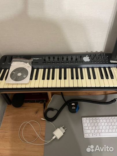 Midi клавиатура 49