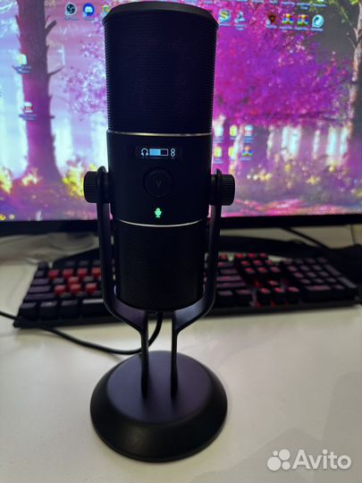 Микрофон Razer Seiren