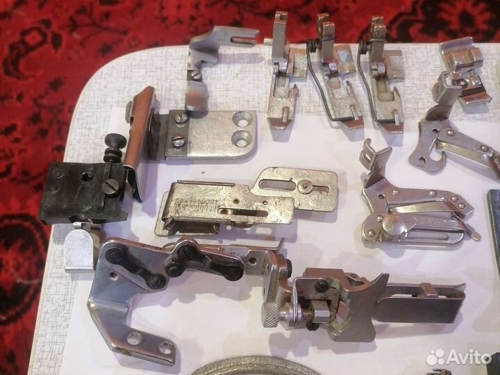 Лапки операционной швейных машина