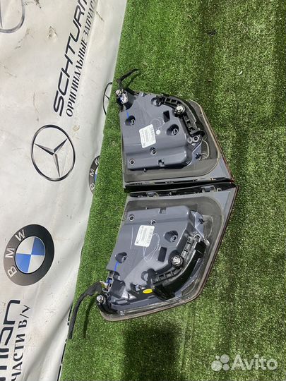 Фонарь крышки багажника Mercedes GLS X166