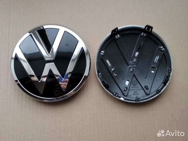Эмблема передней решетки Фольксваген Поло 6, 2020+