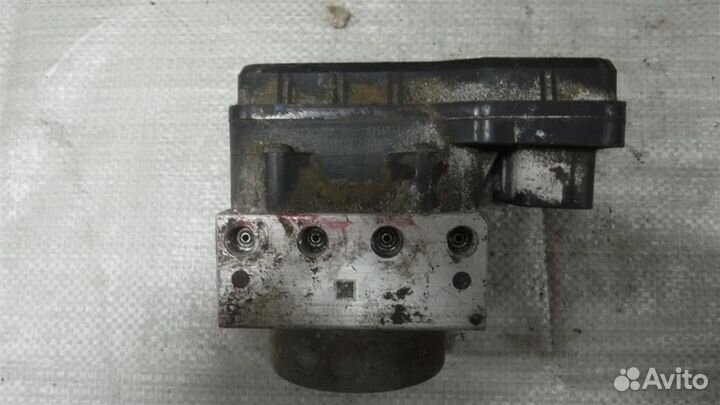 Блок ABS (насос) Toyota Corolla (E150) 2006-2013