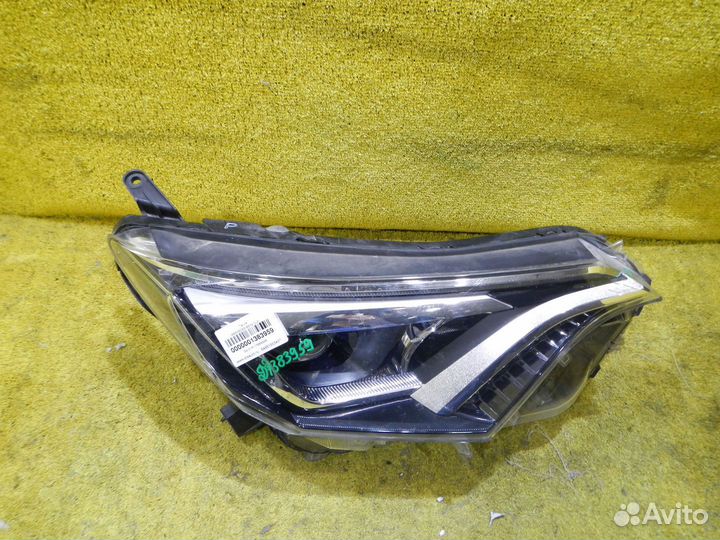 Фара правая Toyota RAV4