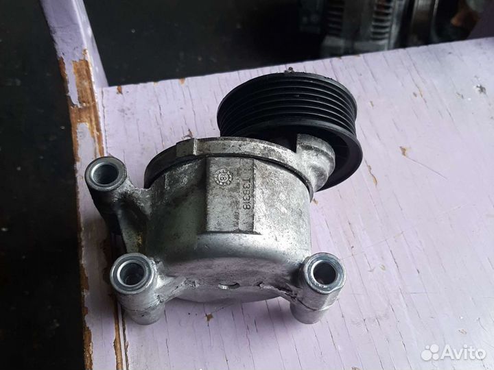 Натяжитель ремня Форд 1.8i qqdb